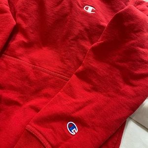 red champion sweater!
